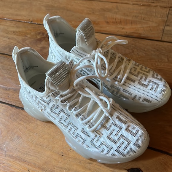 Steve Madden Women's Maxima Rhinestone Trainer Sneakers 9.5 M - Picture 2 of 7